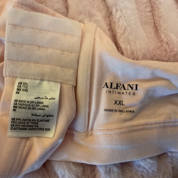 Alfani intimates XXL pink unlined bra - Picture 3 of 3